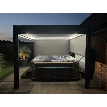 Eclipse 3 X 4m LED Motorised Pergola | Free Standing EXDISPLAY +3 Screens