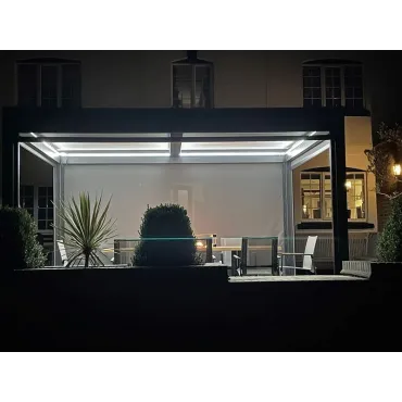 Eclipse 3 X 4m LED Motorised Pergola | Free Standing EXDISPLAY +3 Screens