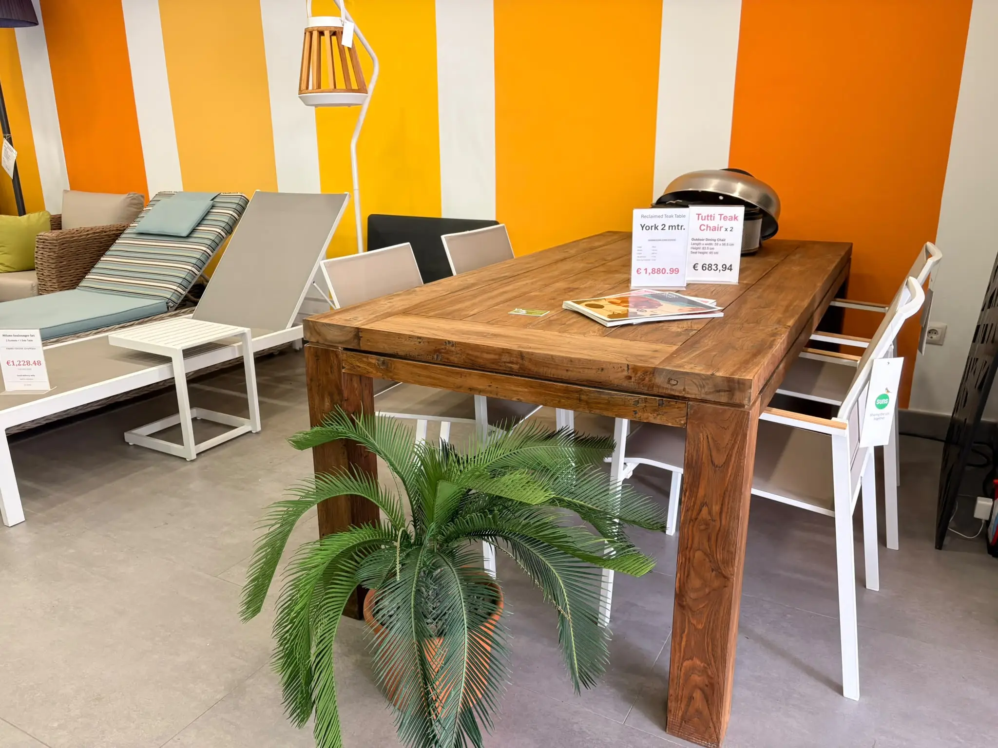 York Reclaimed Teak table set with 4 chairs