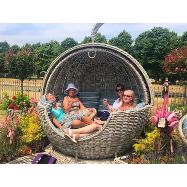 Fiji Apple Day Bed Ex display