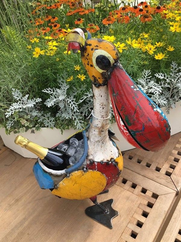 Pete The Pelican Drinks Tub ex display
