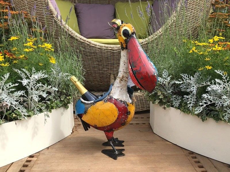 Pete The Pelican Drinks Tub ex display