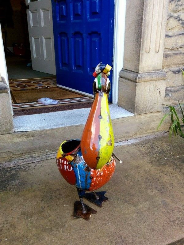 Pete The Pelican Drinks Tub ex display