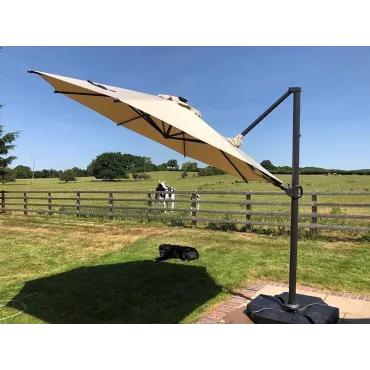 Calypso LED Parasol 3.5M Diameter