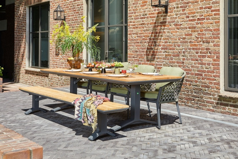 Stockholm Table Teak Certified