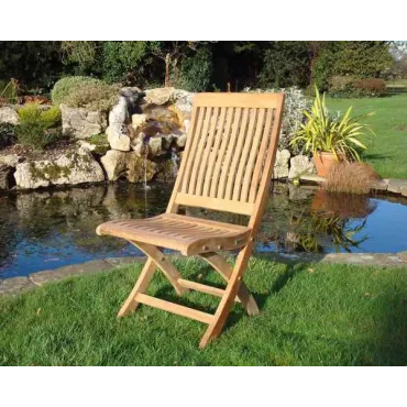 Balmoral FSC folding diner chair