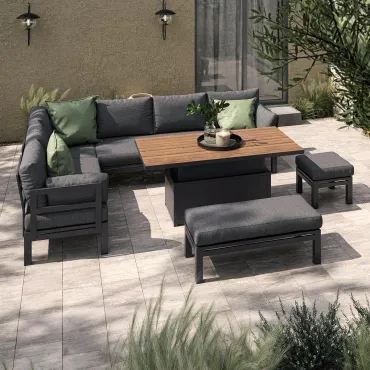Oslo Corner Group with With Rising Table