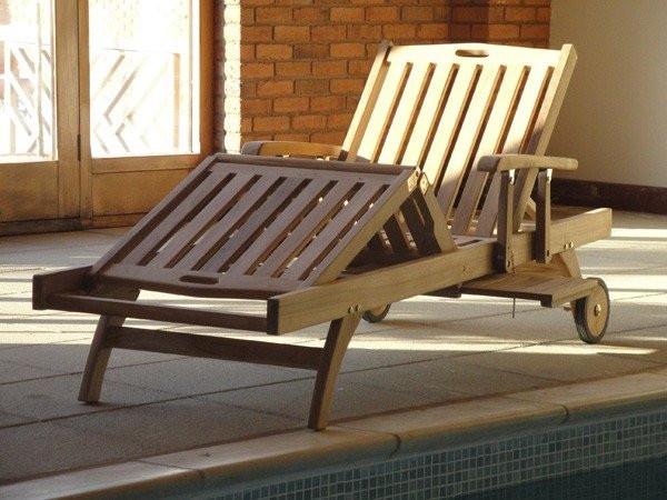 Stratford Sun Lounger with Drink tray