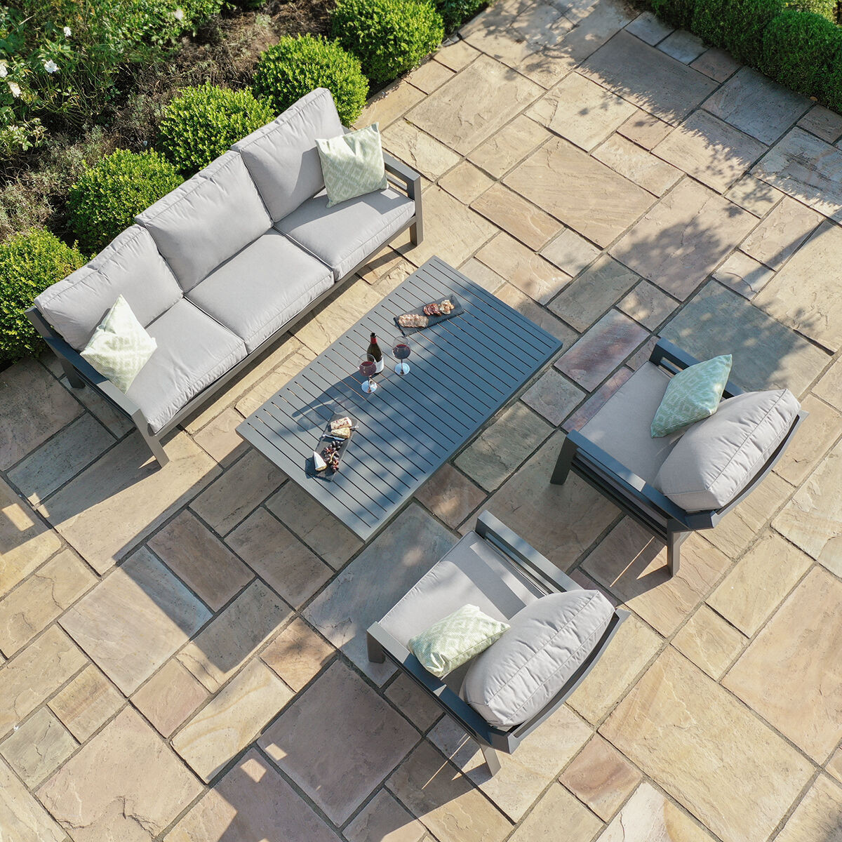 New York 3 Seat Sofa Aluminium Sofa Set - Rising Table & Bench