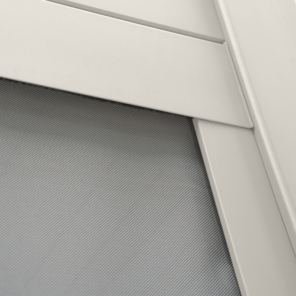 Titan 4m Privacy Screen