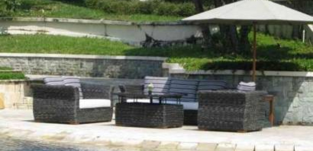 Why Is Wooden Garden Furniture The Most Trending Thing Now?