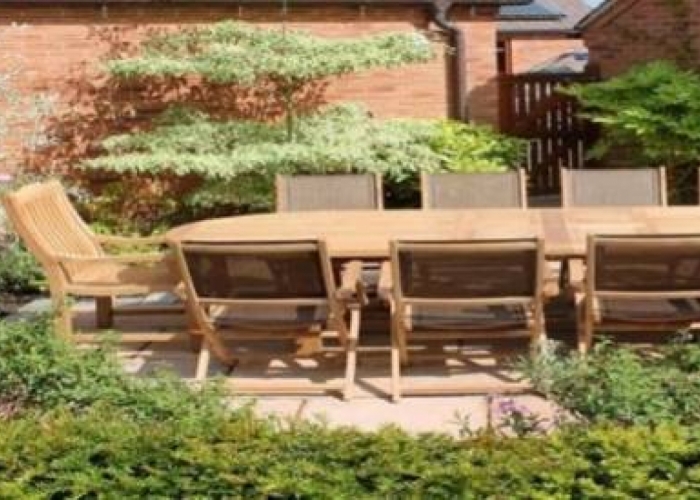 To Clean Garden And Outdoor Teak Furniture, How Do You Clean Teak Garden Furniture